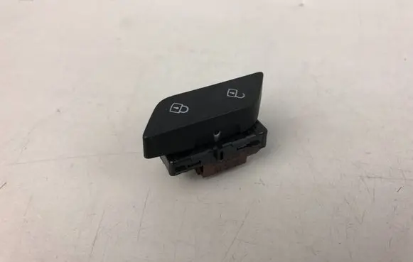 Volkswagen Golf VIII Central locking switch button 5H0962126