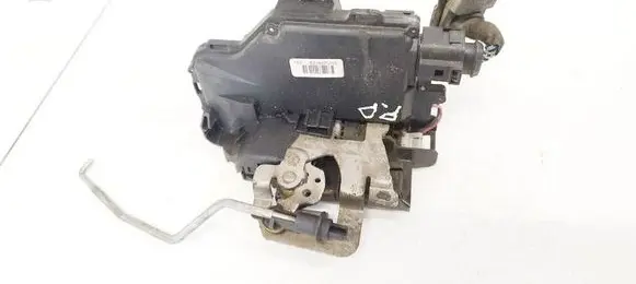 Audi A2 Front door lock 8Z1837016E