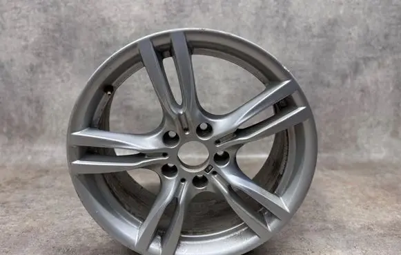 BMW 4 F36 Gran coupe R18 alloy rim 