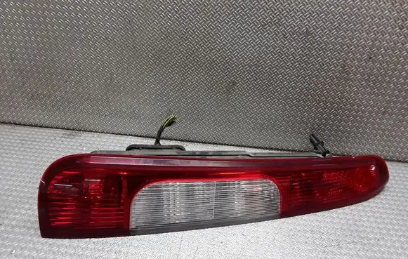 Ford Focus C-MAX Rear/tail lights 3M5113N411