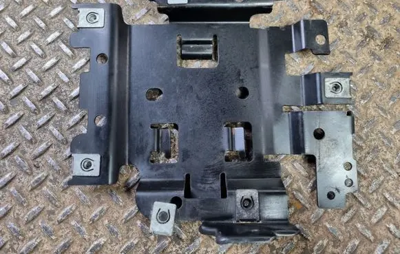 Jeep Grand Cherokee Engine control unit holder 68251949AC