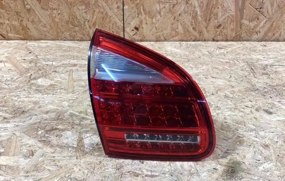 Porsche Cayenne (92A) Tailgate rear/tail lights 7p5945093n 95863109301