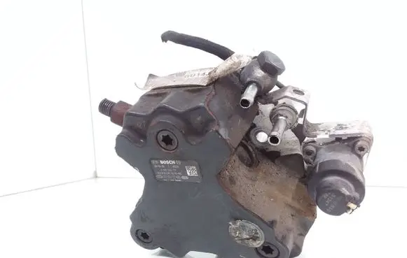 Hyundai Tucson JM Fuel injection high pressure pump 0445010121 3310027400 0928400633