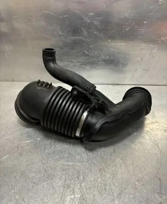 BMW 6 E63 E64 Air intake hose/pipe 7799845