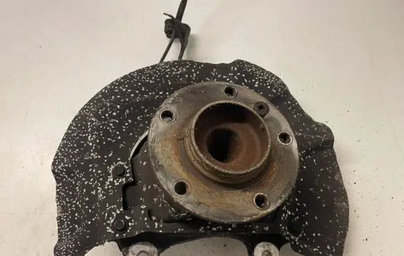 BMW 5 E60 E61 Front wheel hub 6760954