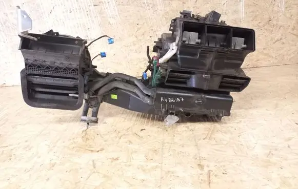 Audi A4 S4 B7 8E 8H Interior heater climate box assembly 8E1820005B