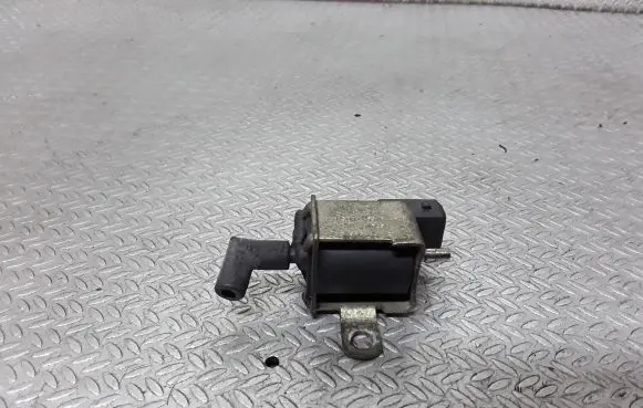 Audi A2 Vacuum valve 028906283F