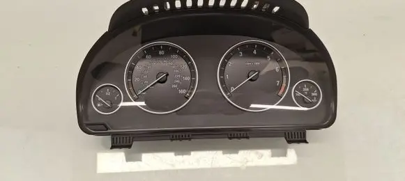 BMW X3 F25 Speedometer (instrument cluster) 9291411