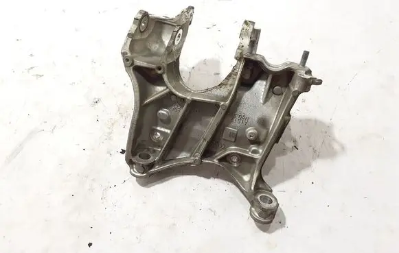 Audi Q5 SQ5 Engine mounting bracket 80A399295R