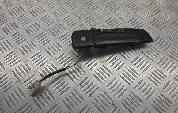 Mitsubishi Pajero Front door exterior handle BRAK
