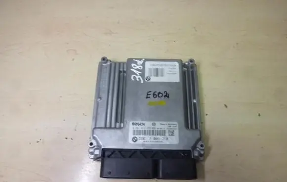 BMW 3 E90 E91 Engine control unit/module 7801710