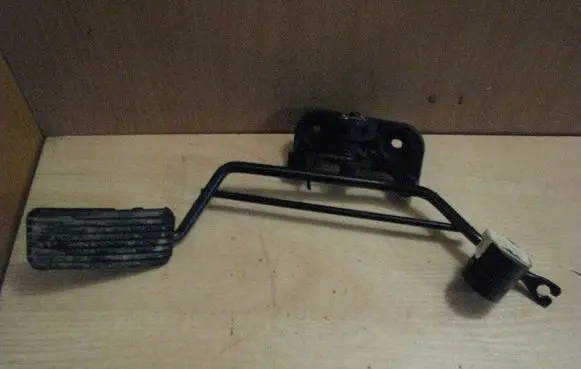 Hyundai i30 Accelerator throttle pedal B9010