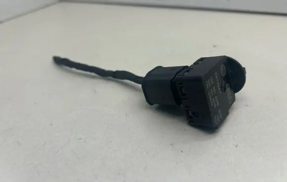 Porsche Macan (95B) Air quality sensor 4B0972883A