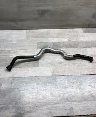 Breather/breather pipe/hose