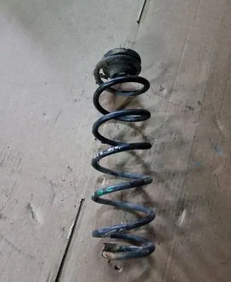 Volkswagen Golf IV Rear coil spring NOCODE