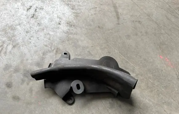 BMW 6 G32 Gran Turismo Engine compartment rubber 7371479