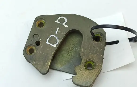 Volvo 240 Front door lock loop/hook striker 