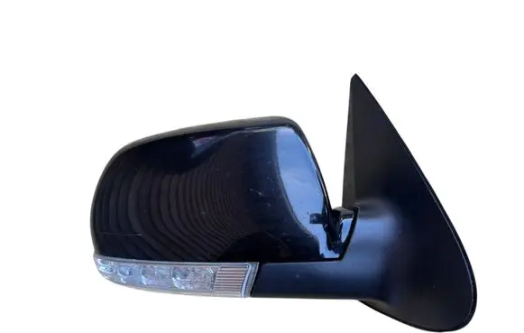 Hyundai Santa Fe Front door electric wing mirror 