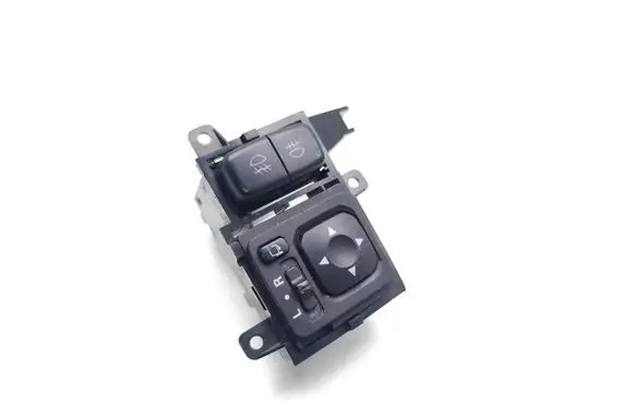 Mitsubishi Pajero Wing mirror switch