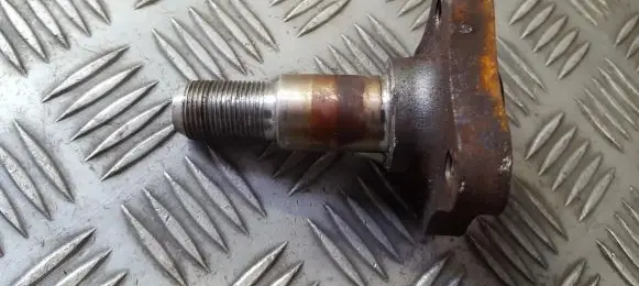 Renault Clio III Stub axle 