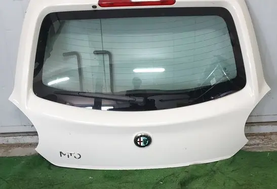 Alfa Romeo Mito Tailgate/trunk/boot lid