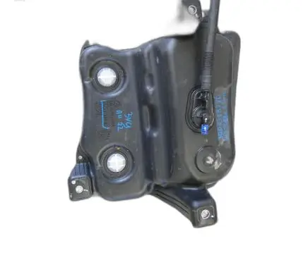 Skoda Superb B8 (3V) AdBlue liquid reservoir 