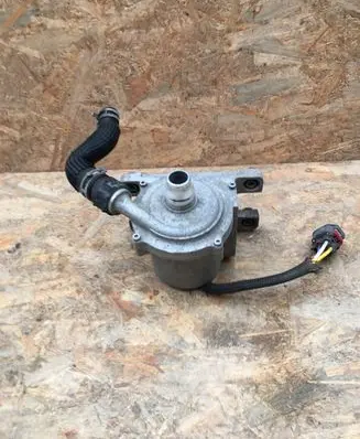 Dodge RAM Water pump 68430016AA