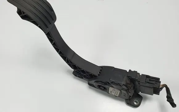 Ford Mondeo MK IV Pedal assembly 6G92-9F836-RC