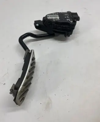 Volkswagen Sharan Accelerator throttle pedal 7M3721603D YM219F836AB 6PV00777003