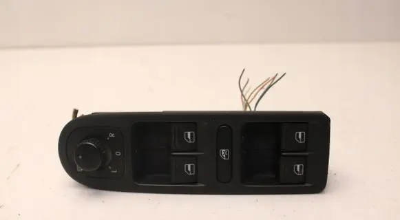 Volkswagen Golf VI Window control relay 