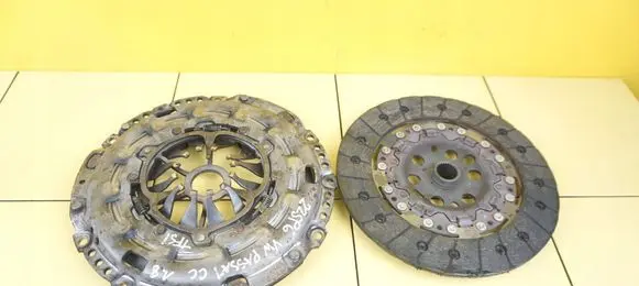 Volkswagen PASSAT CC Clutch set kit 323064110 BZB