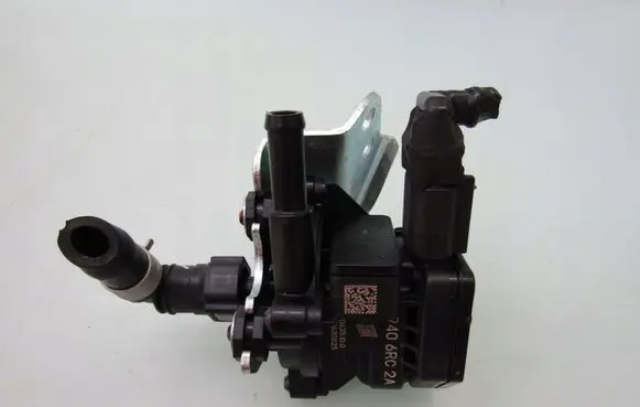 Nissan X-Trail T33 Water pump 149406RC2A