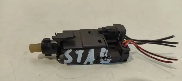 Mercedes-Benz E W210 Brake pedal sensor switch 400681
