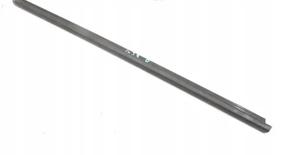 BMW Z4 g29 Front door glass trim molding 7429638