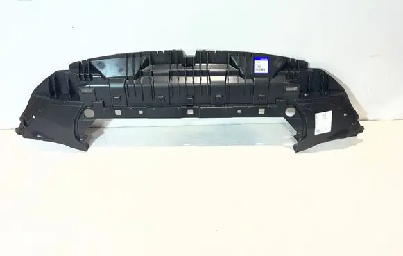 Volvo XC40 Front bumper skid plate/under tray 32345494