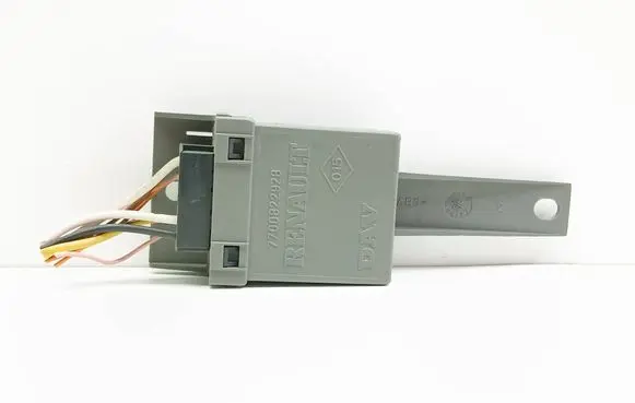 Renault Laguna II Door control unit/module 7700822928