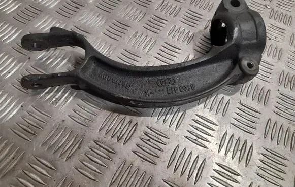 Audi Q5 SQ5 Lower shock absorber bracket 8K0413