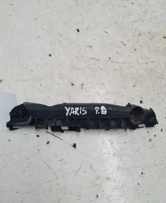 Toyota Yaris Front bumper mounting bracket 525350D030