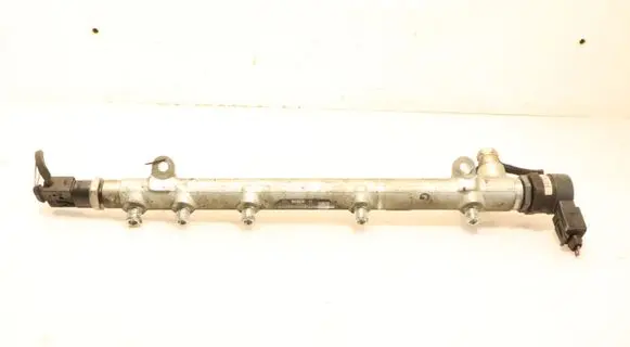 Mercedes-Benz C W203 Fuel main line pipe 0445214038