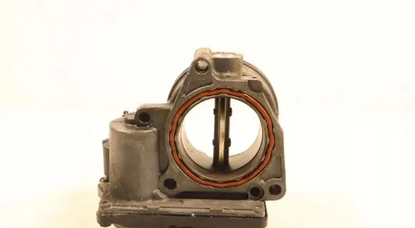 Volkswagen Touran I Throttle body valve 03G128063M