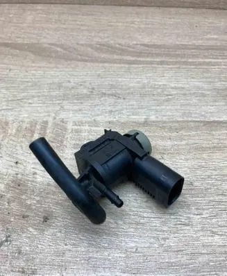 Volkswagen Transporter - Caravelle T5 Vacuum valve 1J0906283C