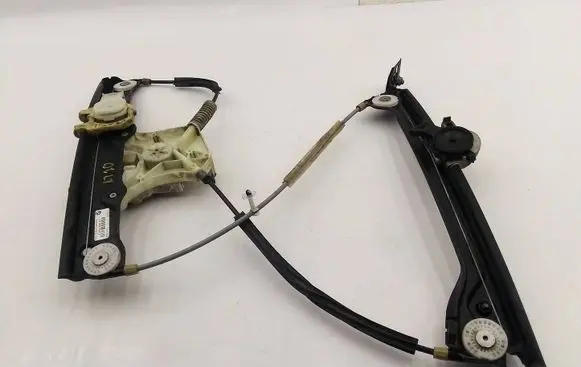 BMW 6 F06 Gran coupe Front door window regulator with motor 7275398