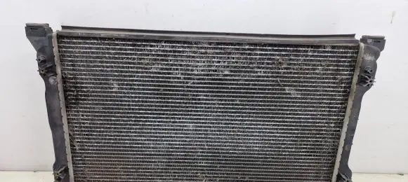 Audi A4 S4 B7 8E 8H Coolant radiator 8E0121251A