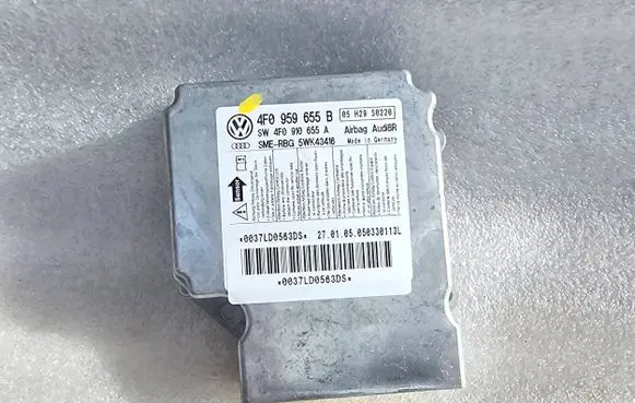 Audi A6 S6 C6 4F Airbag control unit/module 4F0959655B 4F0910655A 05H29S0220