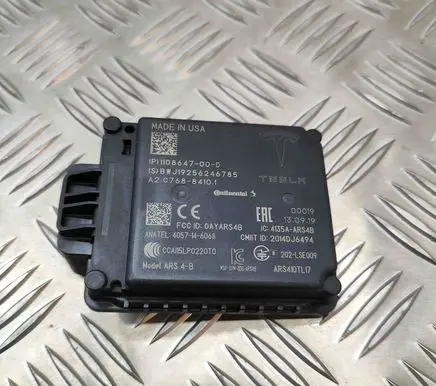 Tesla Model 3 Distronic sensor radar 110864700D