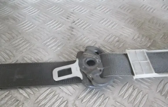 Opel Vectra C Front seatbelt