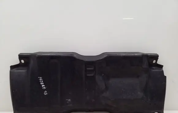 Mitsubishi Pajero Sport I Engine splash shield/under tray 