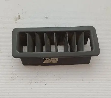 Volkswagen Transporter - Caravelle T4 Dashboard air vent grill cover trim 705819072R