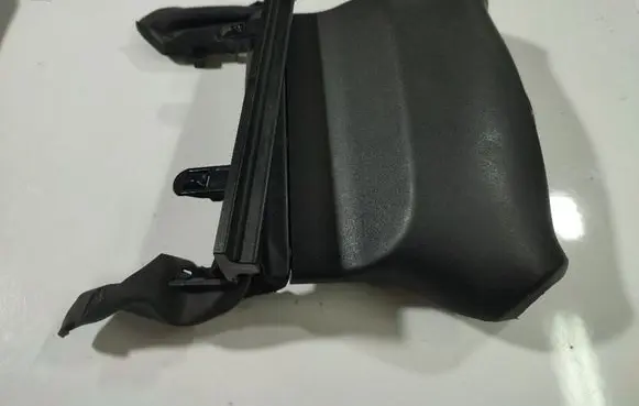 Nissan Qashqai Steering wheel column trim 48470JD000