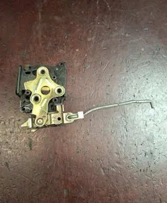Opel Frontera B Loading door lock 